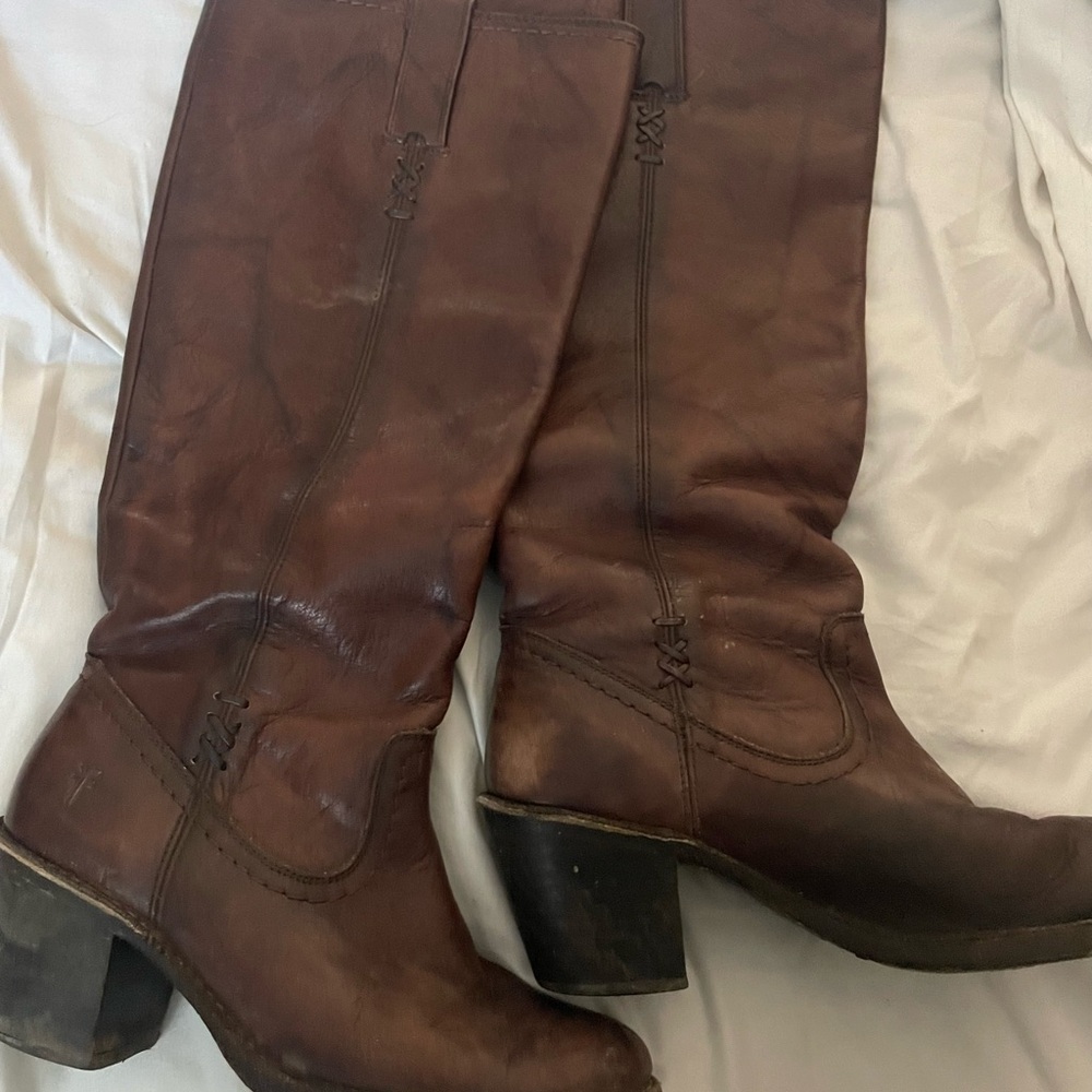 Frye Chestnut Leather Heeled Boots